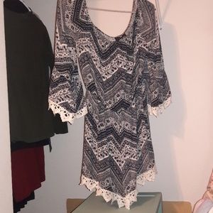 A Beautifully Artistic Romper!🖤